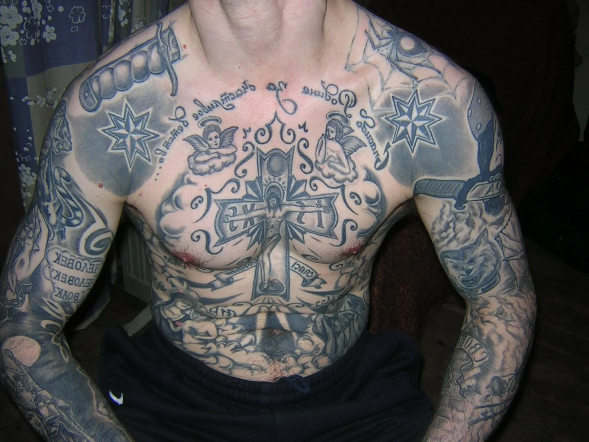 Татуировки сталкиваются с опасностью: разоблачаю их секреты и значение