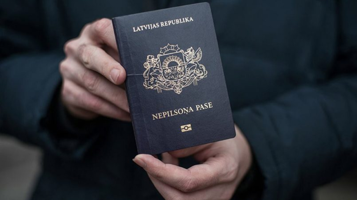 Паспорт "негражданина Латвии"
