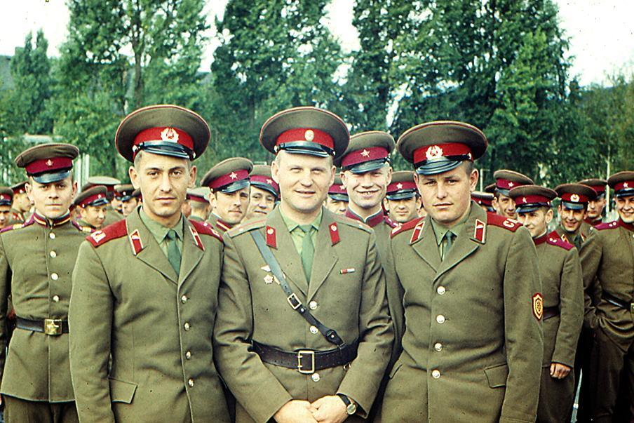 Гвардии лейтенант советской армии. 1989-й год