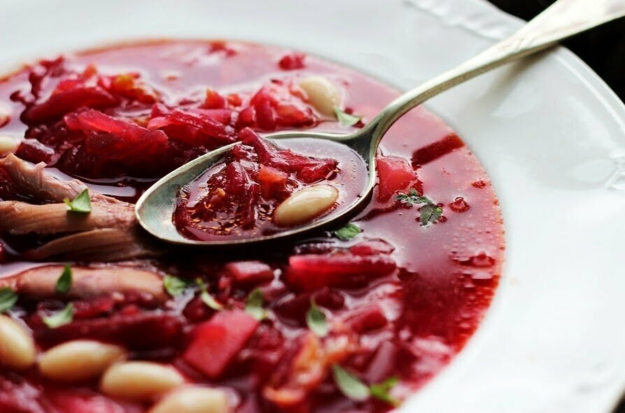 Секреты совершенной свеклы в борще: как приготовить "зажарку", чтобы суп стал ярким, привлекательным и аппетитным. 4 уловки для идеальной свеклы