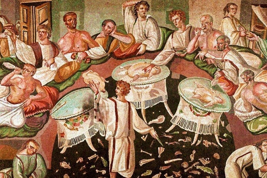 В Древнем Риме морепродукты, включая рыбу, были пищей аристократов. Потому что завезти их вглубь страны было трудно - протухала. И поставлялась только свежая пища в тот же день